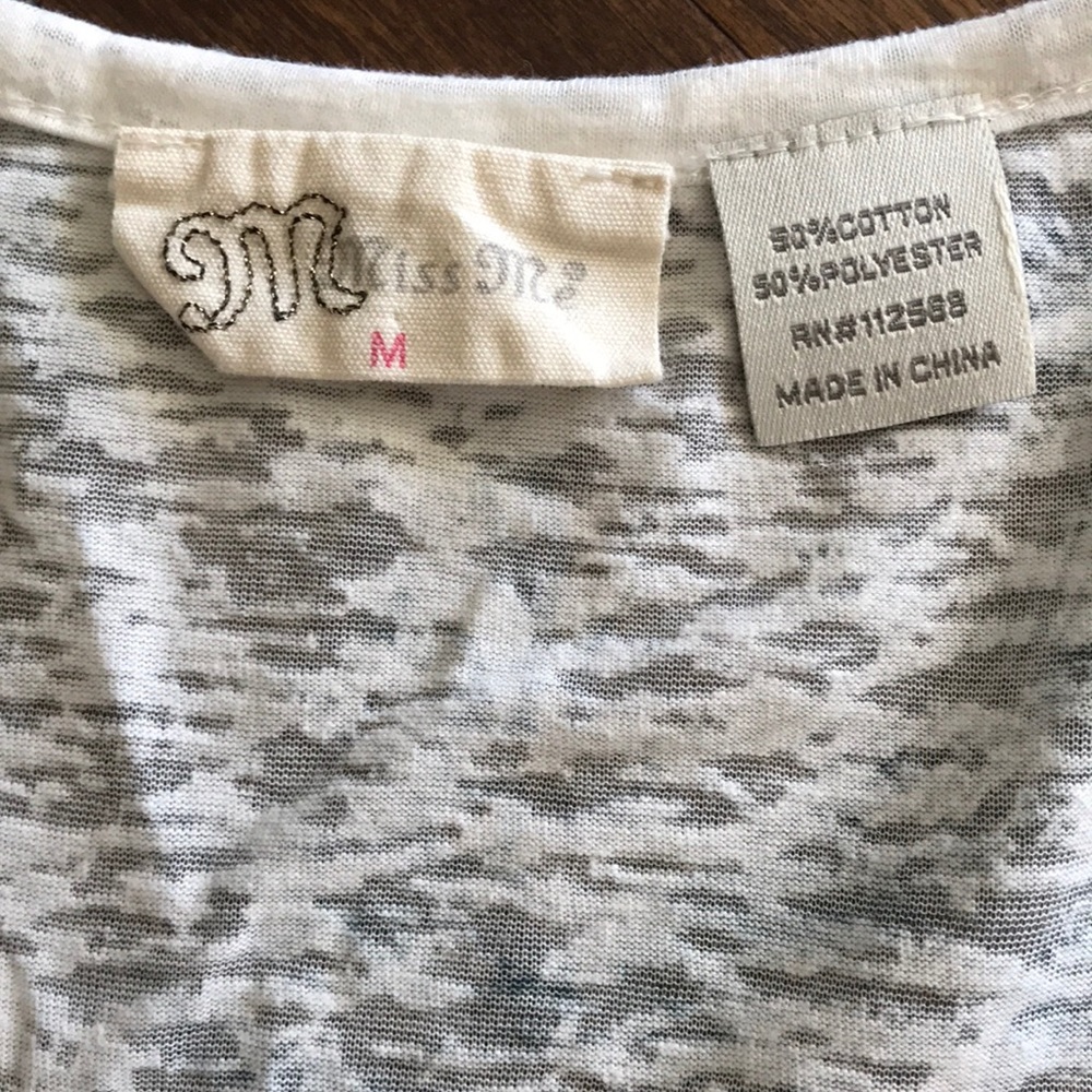 Miss Me Tee - Picture 3 of 4
